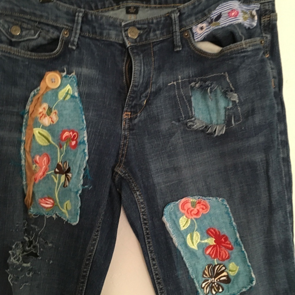 Denim Capri Cuffed Pants Size 10 - Picture 4 of 16